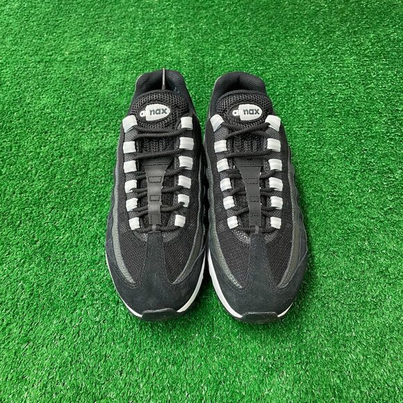 Nike Air Max 95 Running/Casual Shoes Black DM0011-009 VNDS Mens Sz 6/WMNS 7.5